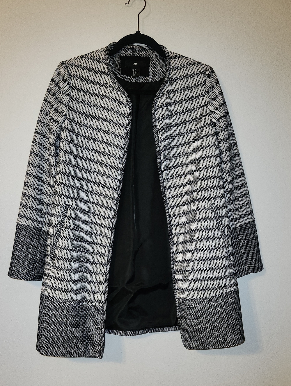 H&M Women's Black and White Textured Open-Front Jacket